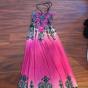 Maxi dress, shades of pink
