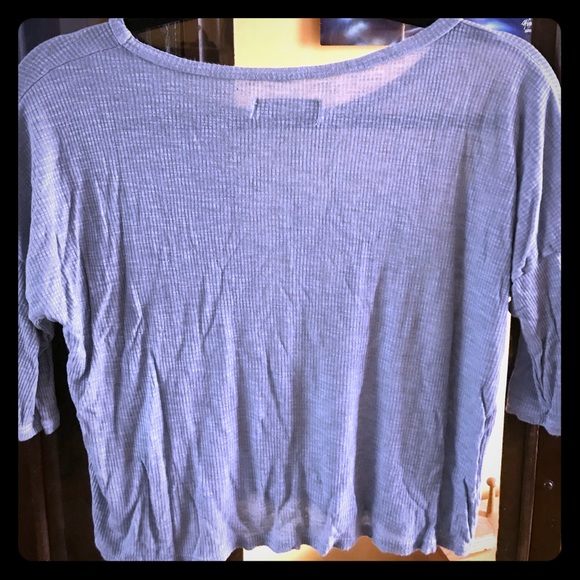 Abercrombie and Fitch crop top - Picture 3 of 3