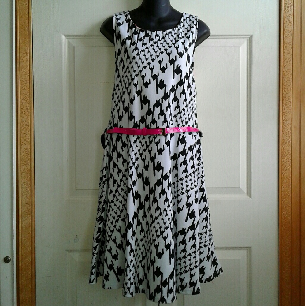 Houndstooth Belted Dress