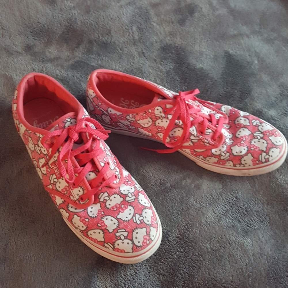Hello Kitty Kawaii Vans Size 8.5 Limited Edition!