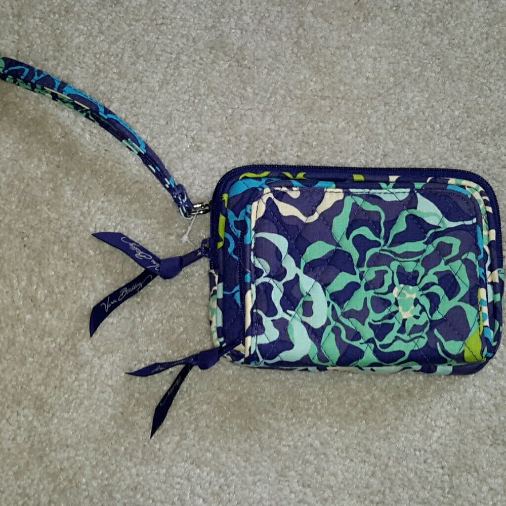 Vera Bradley Wristlet     NWOT