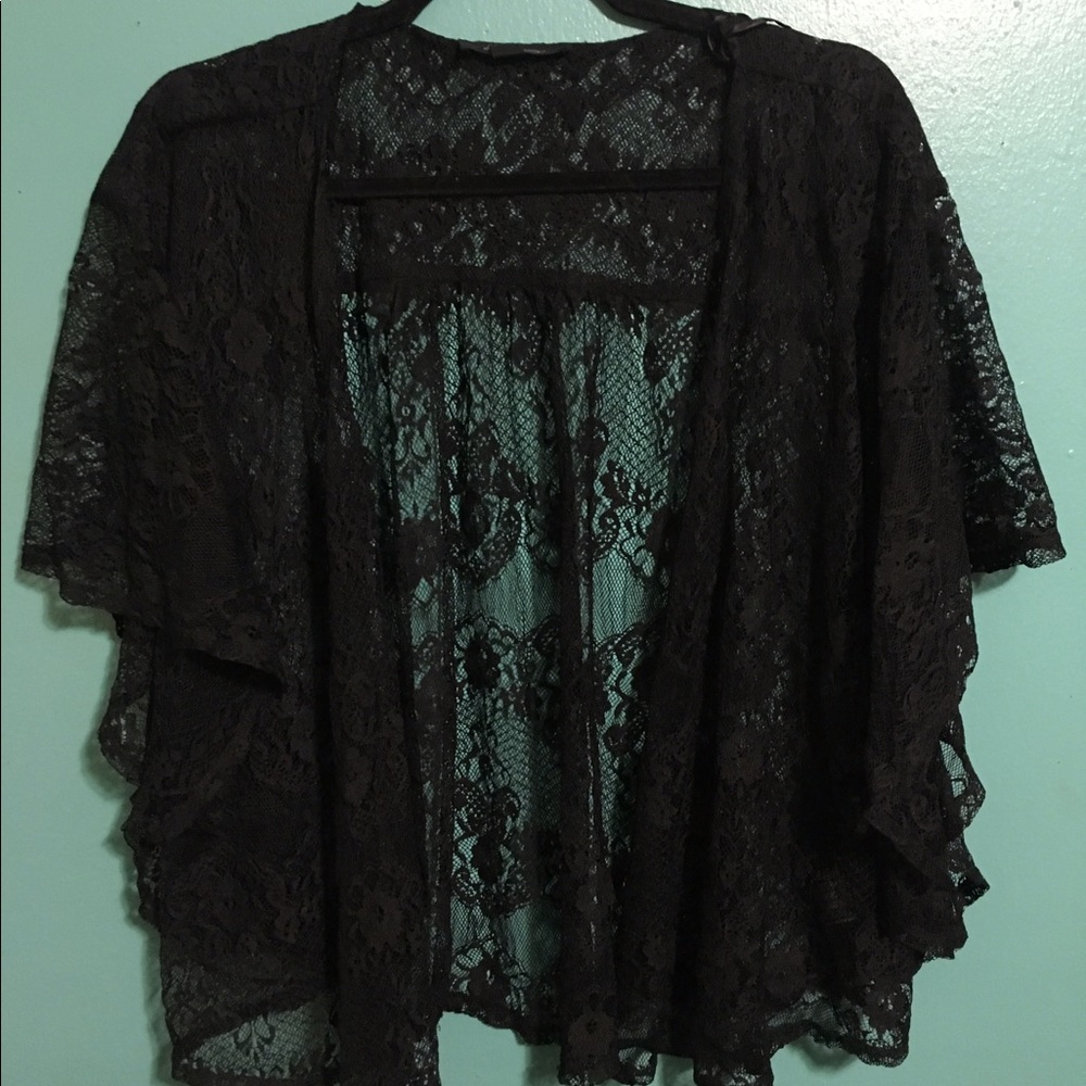 Lace kimono throw