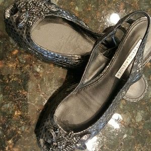 Vera Wang Lavender flats size 6 2/2