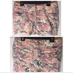 Miss Me shorts. Size 30.