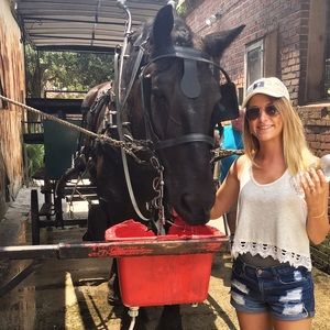 Meet your Posher, Emillee