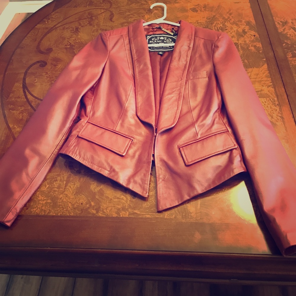 Black Noir red 100% leather shell size medium