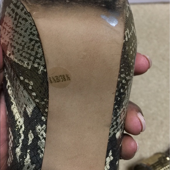 👀👯AWESOME EVERYTHING SHOE DANCE, DATE DRESS UP👀 - Picture 3 of 4