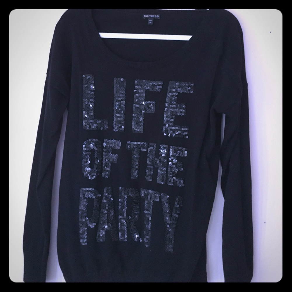 Express size Large black top