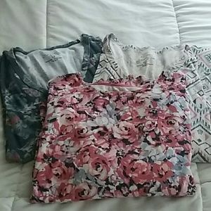 3 long sleeve lightweight tees