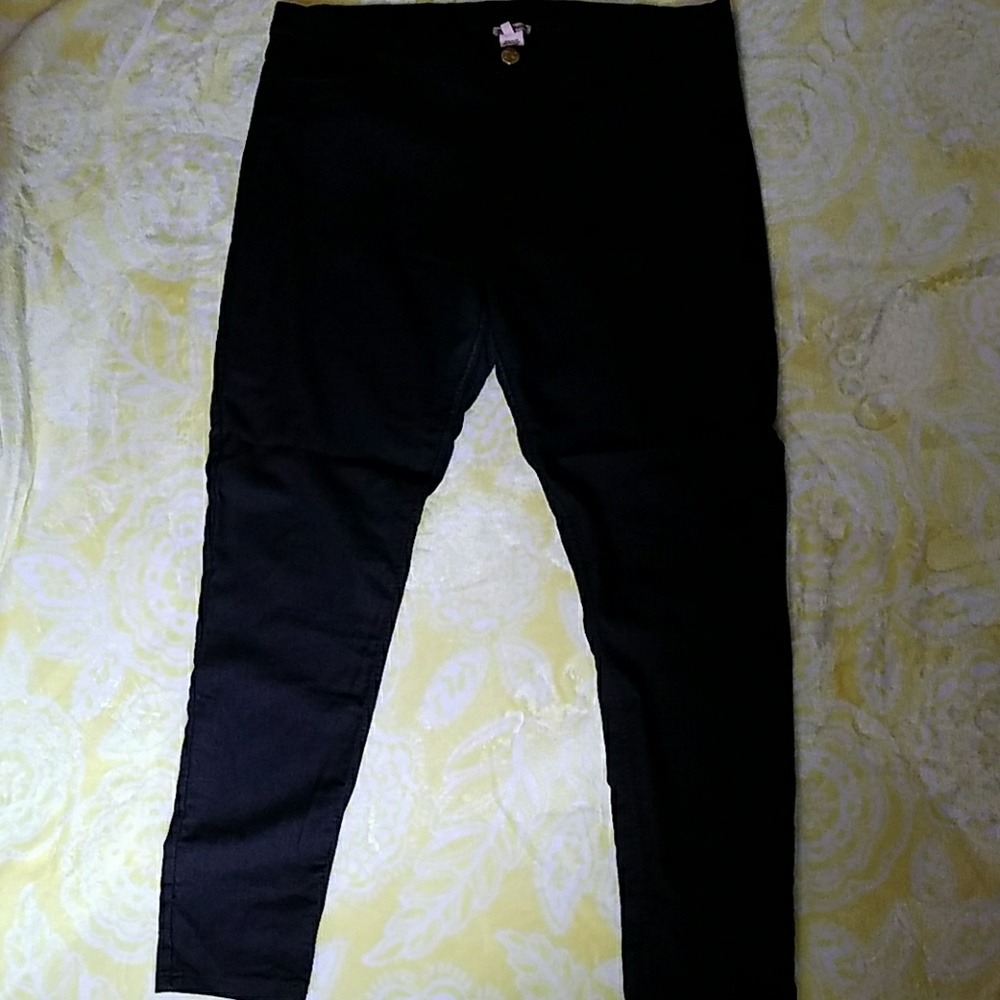 Juicy Couture Size 16 Black Skinny Pants