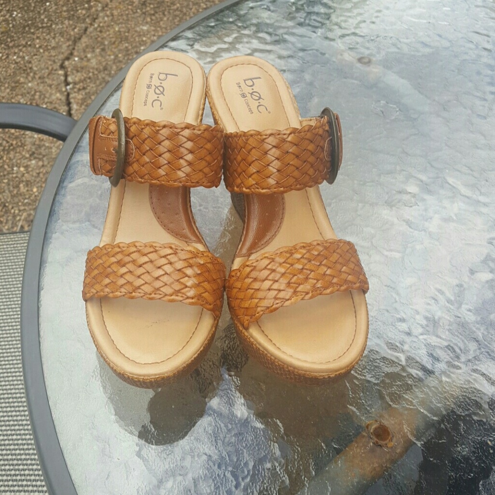 Like new Wedges