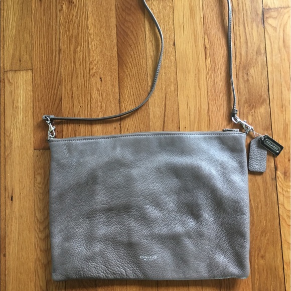 coach bleecker daily bag