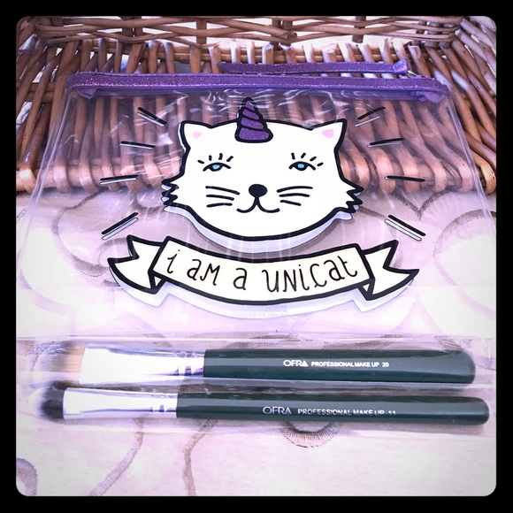 Ofra Other - TWO Ofra Professional Make Up Brushes With Pouch