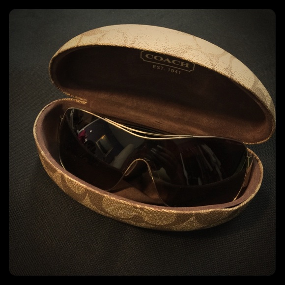 Coach  "Vail" Aviator Sunglasses - Picture 1 of 3
