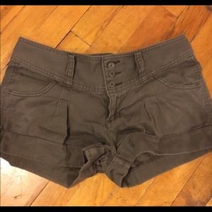 Super cute military green Express shorts!