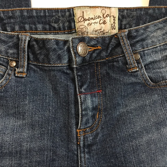 ✨SALE✨American Rag Boot Cut Medium Wash Jeans - Picture 4 of 7