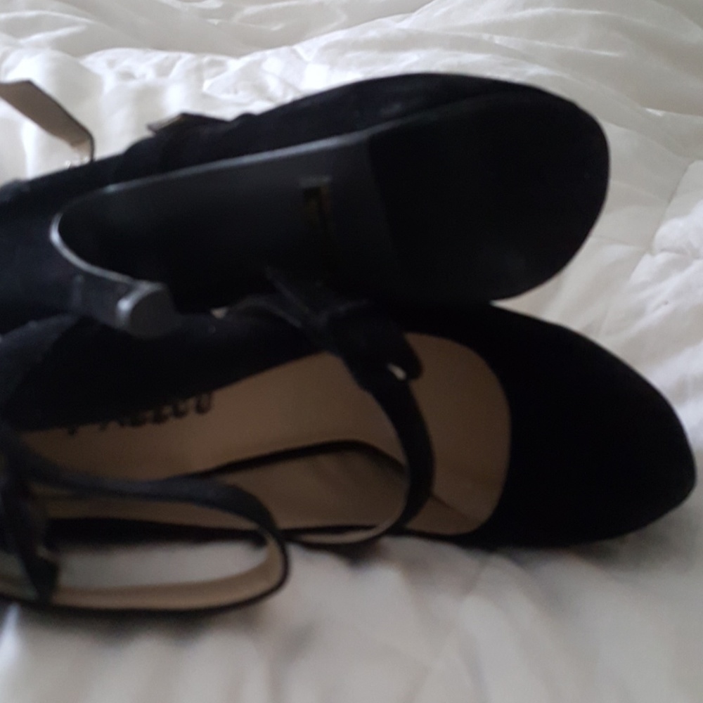Gorgeously  Pumps - Picture 5 of 5