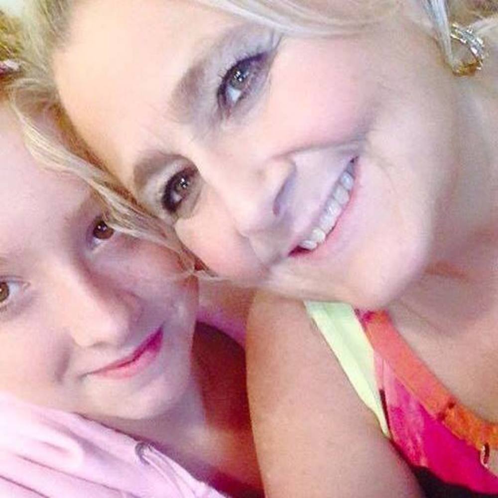 Meet your Posher, Lois