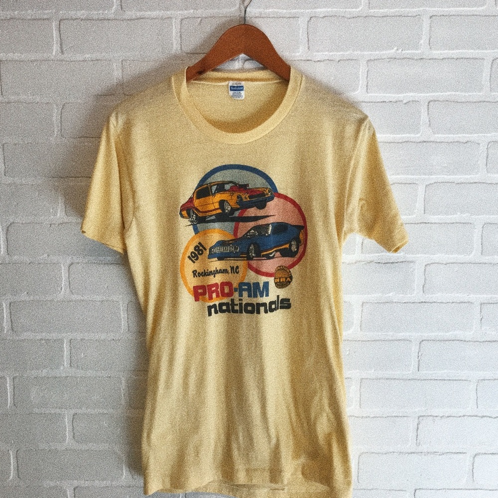 🔸RARE Vintage 80s auto themed tee super soft!🔸