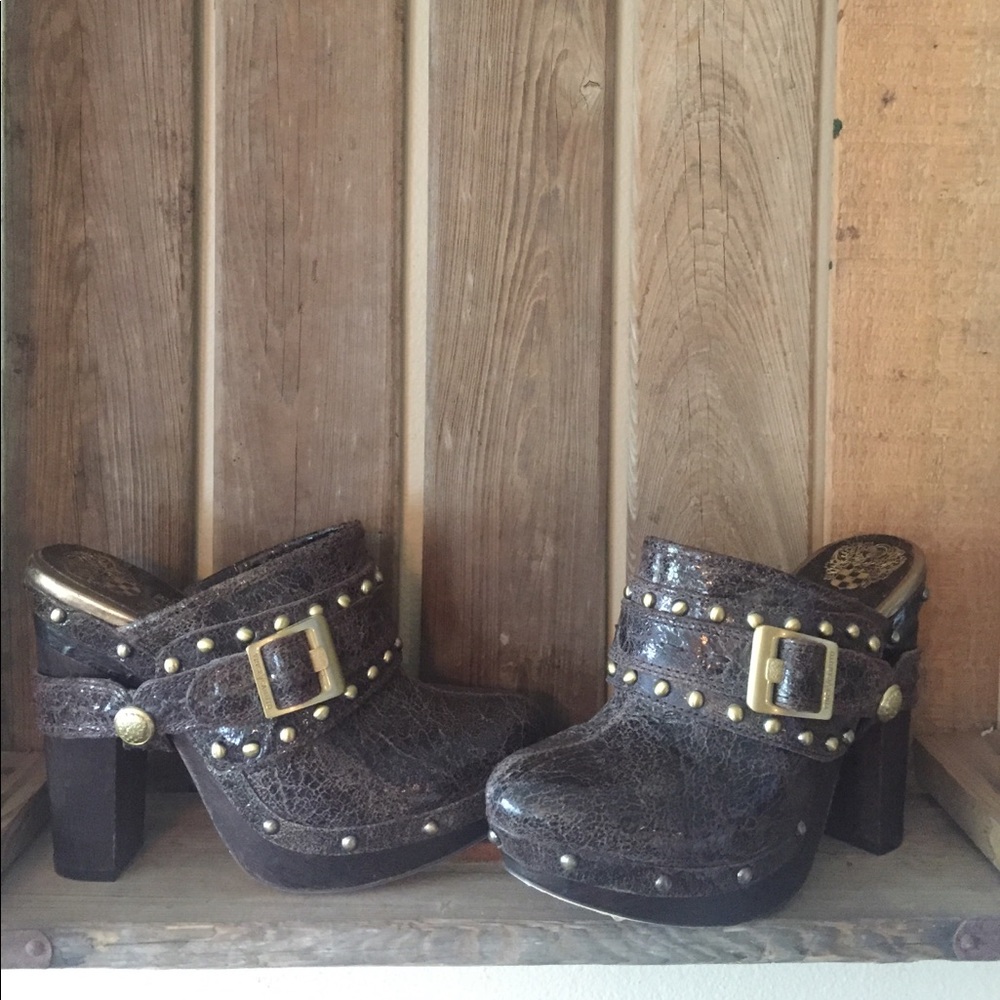 Vince Camuto Clogs