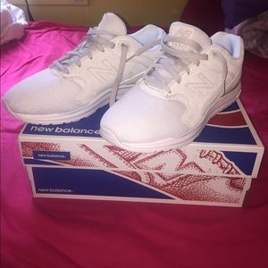 Mens New Balance White Sneakers
