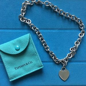 Tiffany & Co. chain heart tag necklace