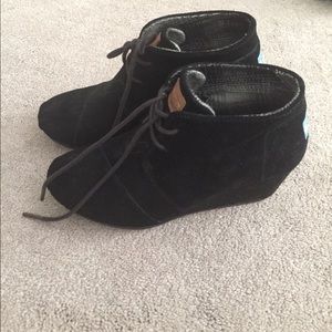 Toms Wedges