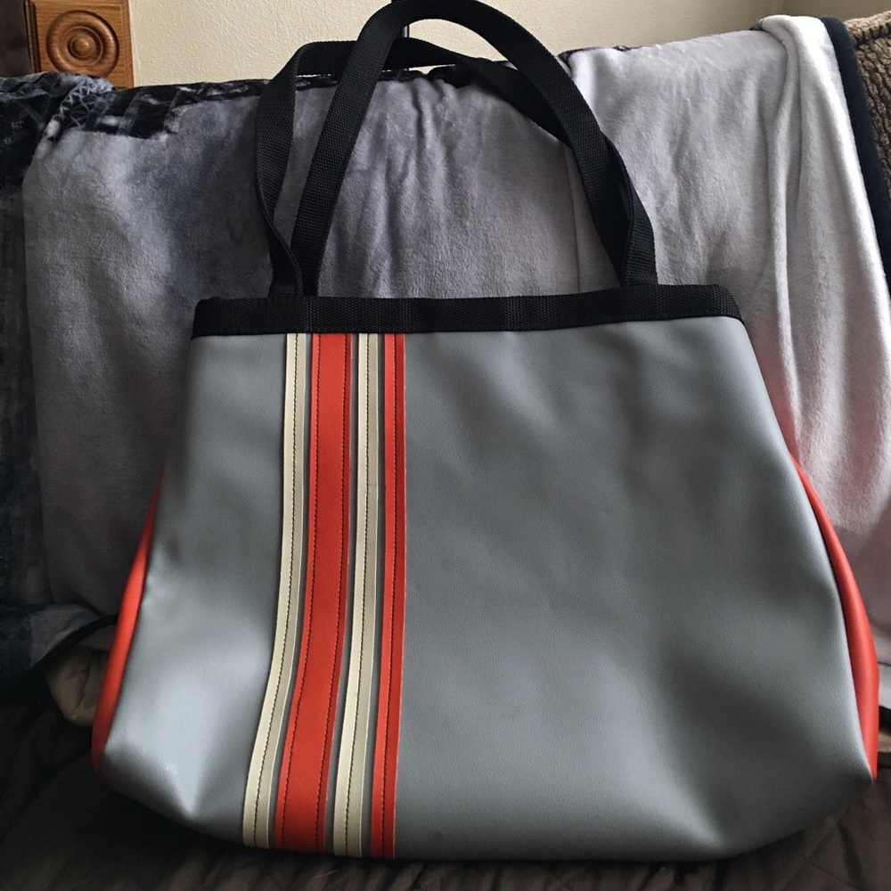 Holly Aiken tote
