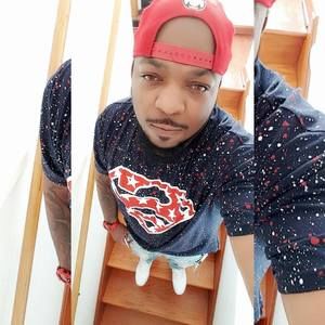 Meet your Posher, Travis