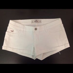 White hollister shorts
