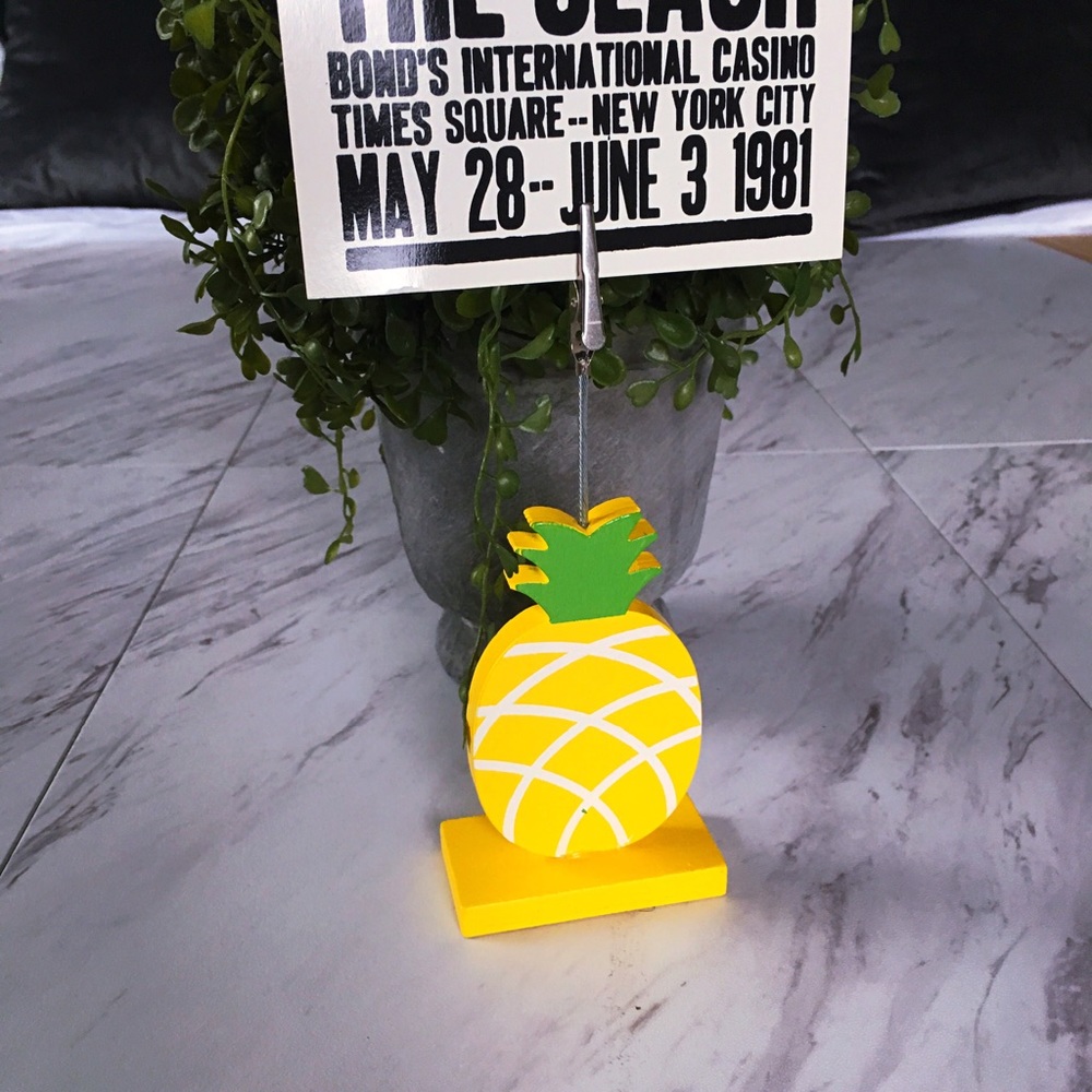 Pineapple Note Clip