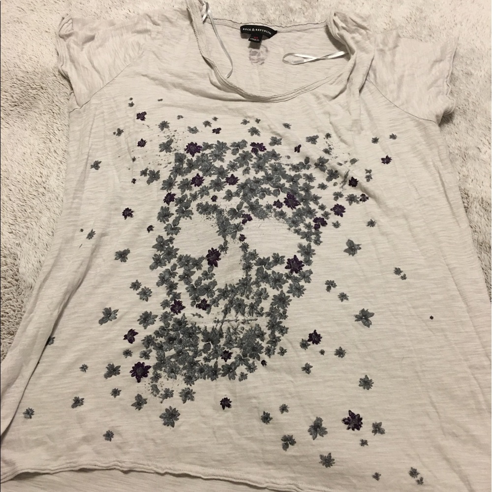 Skull shirt- rock and republic