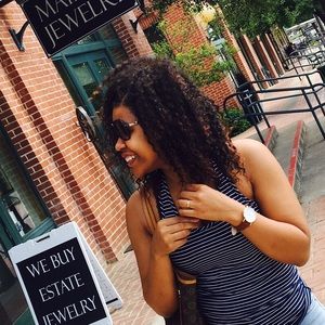 Meet your Posher, Brittney