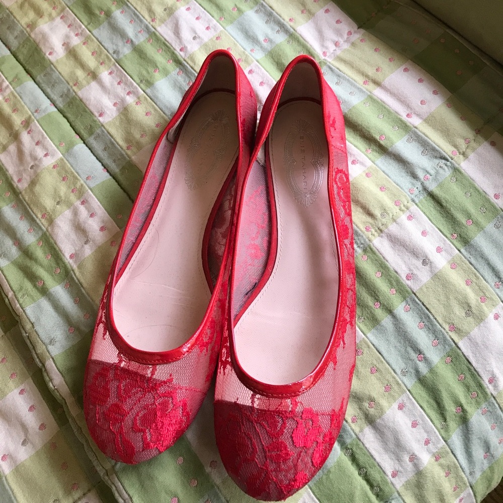 Ellie tahari flats