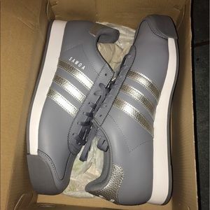Gray samoa Sz 10
