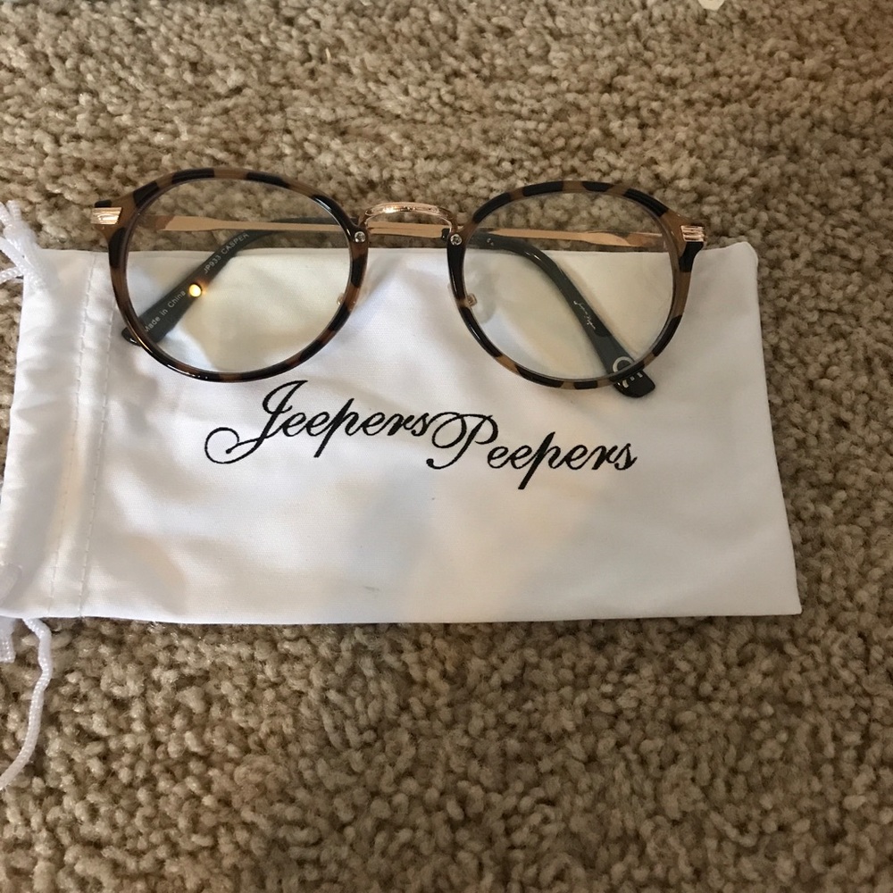 Jeepers Peepers circle lens glasses