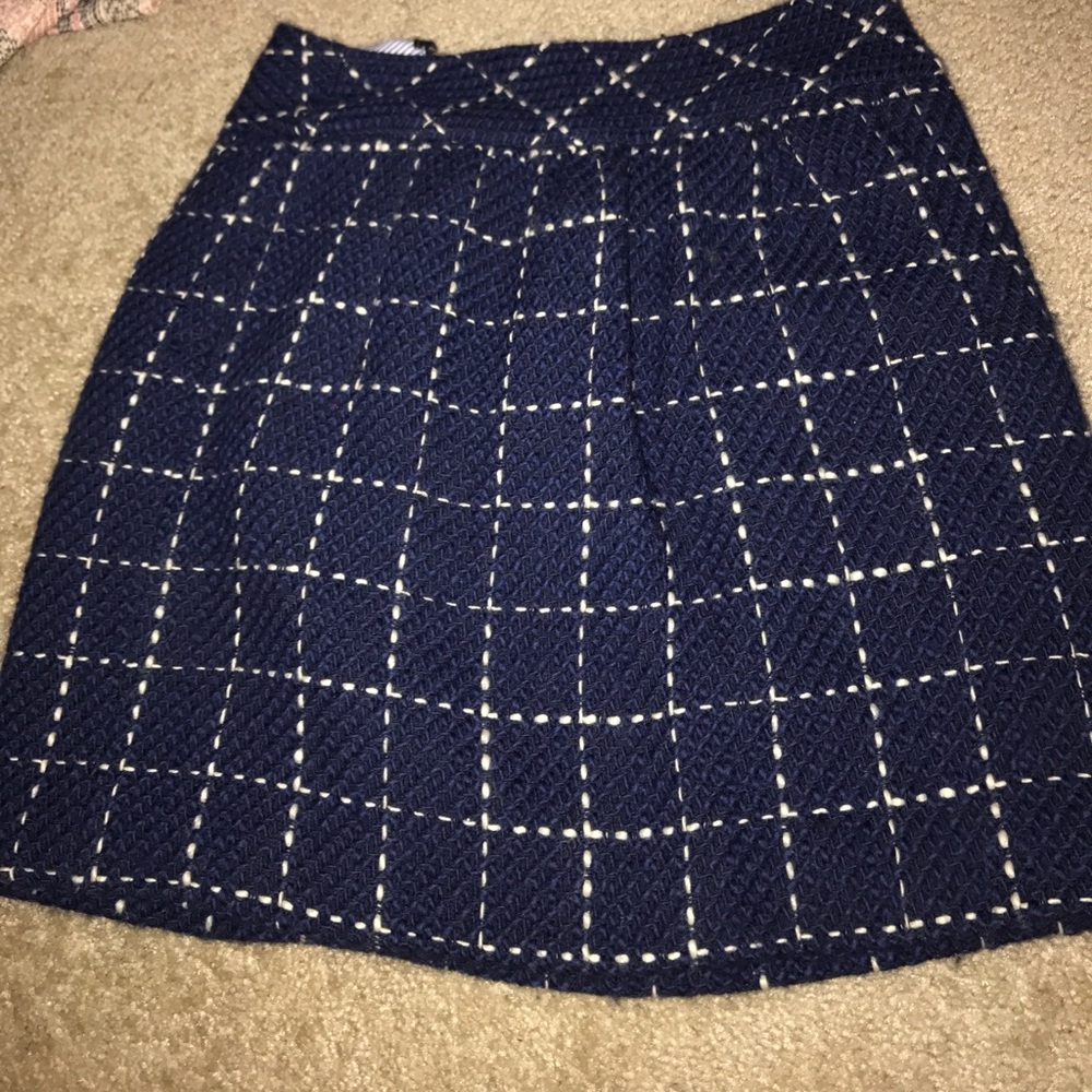 Adorable Maeve tweed like skirt
