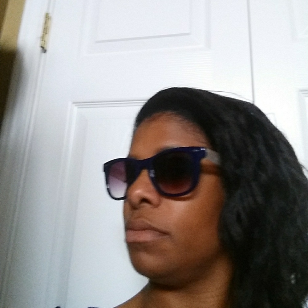 Meet your Posher, Nicole