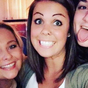 Meet your Posher, Carly