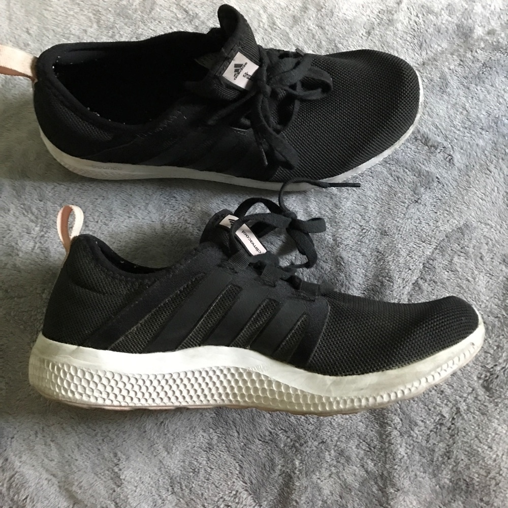 Adidas bounce gym shoes