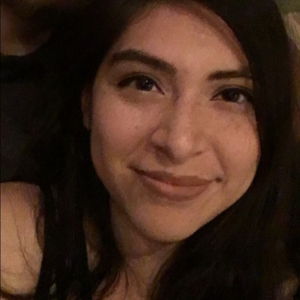 Meet your Posher, Alondra