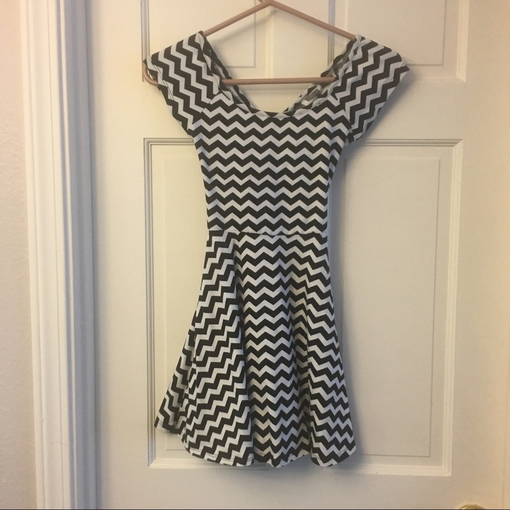 LA hearts Black & white chevron dress