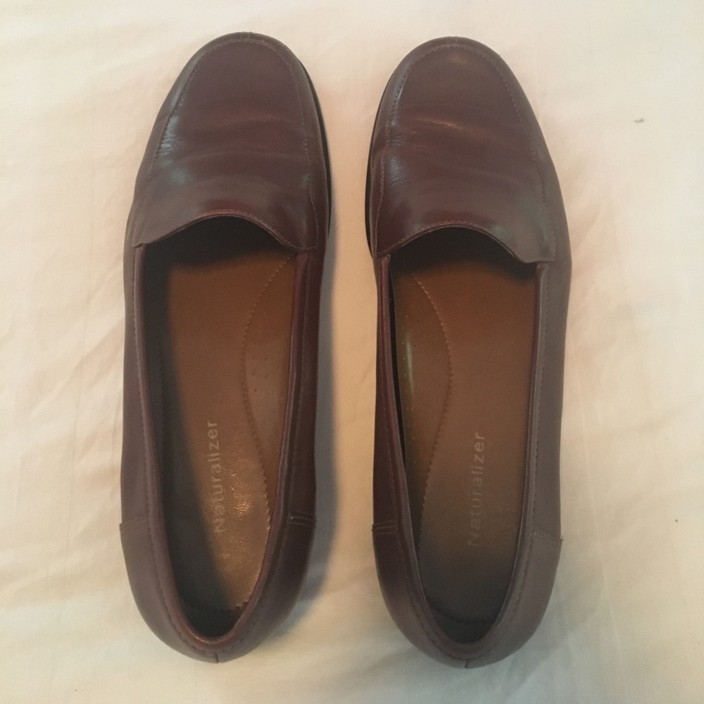Naturalizer brown flats size 10 W