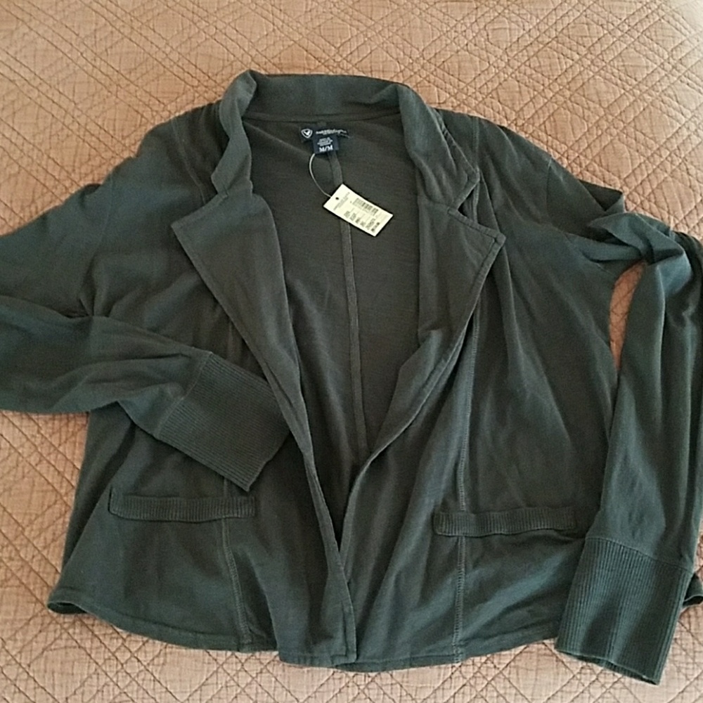 American Eagle size med, like t-shirt cardigan!