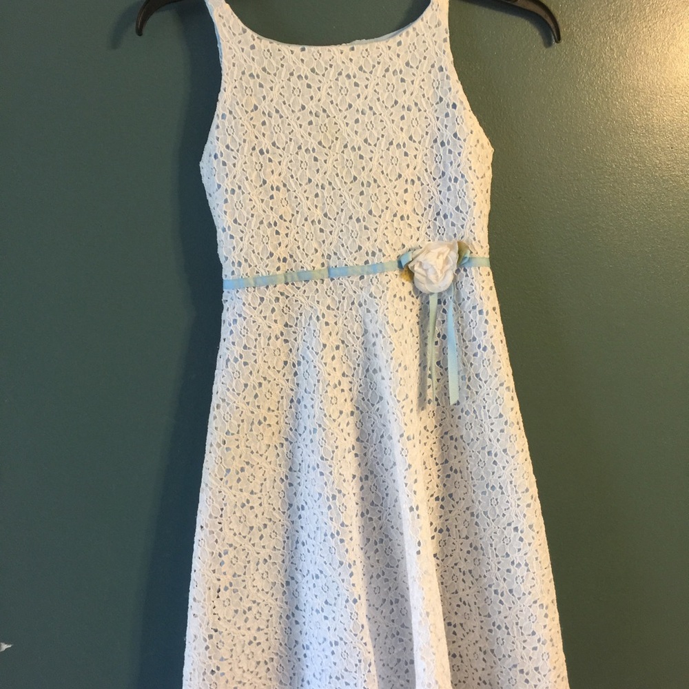 White lace girls dress, NEVER WORN