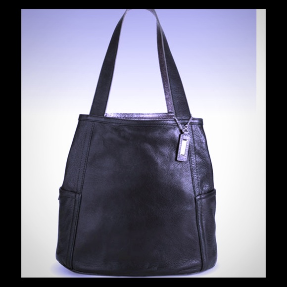 Cole Haan Handbags - ❤️Sale! Cole Haan "Logan" Reversible Bucket Bag!