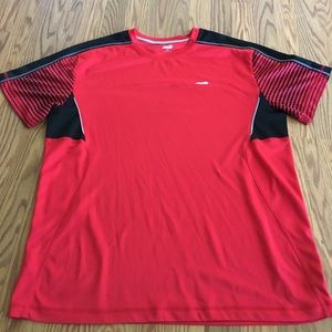 Men's L Avia workout shirt