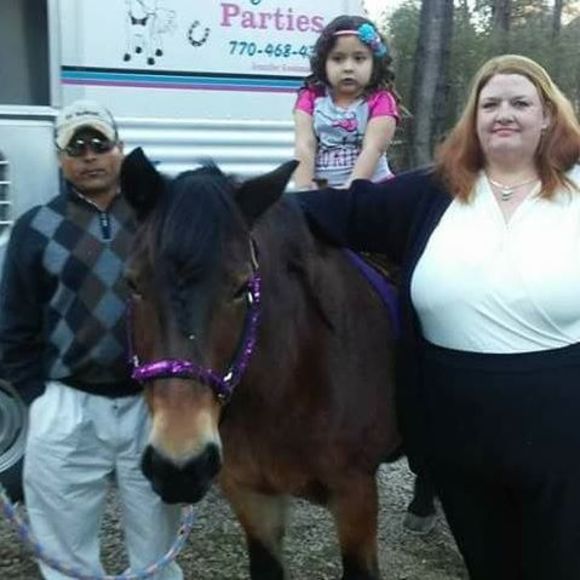 Meet your Posher, Cynthia - Picture 1 of 1