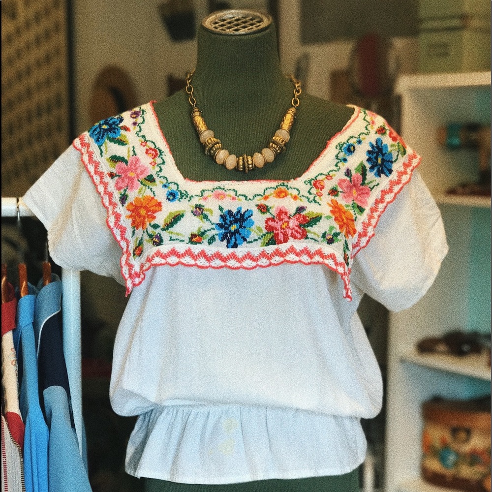 Boho Vintage Mexican cotton embroidered blouse