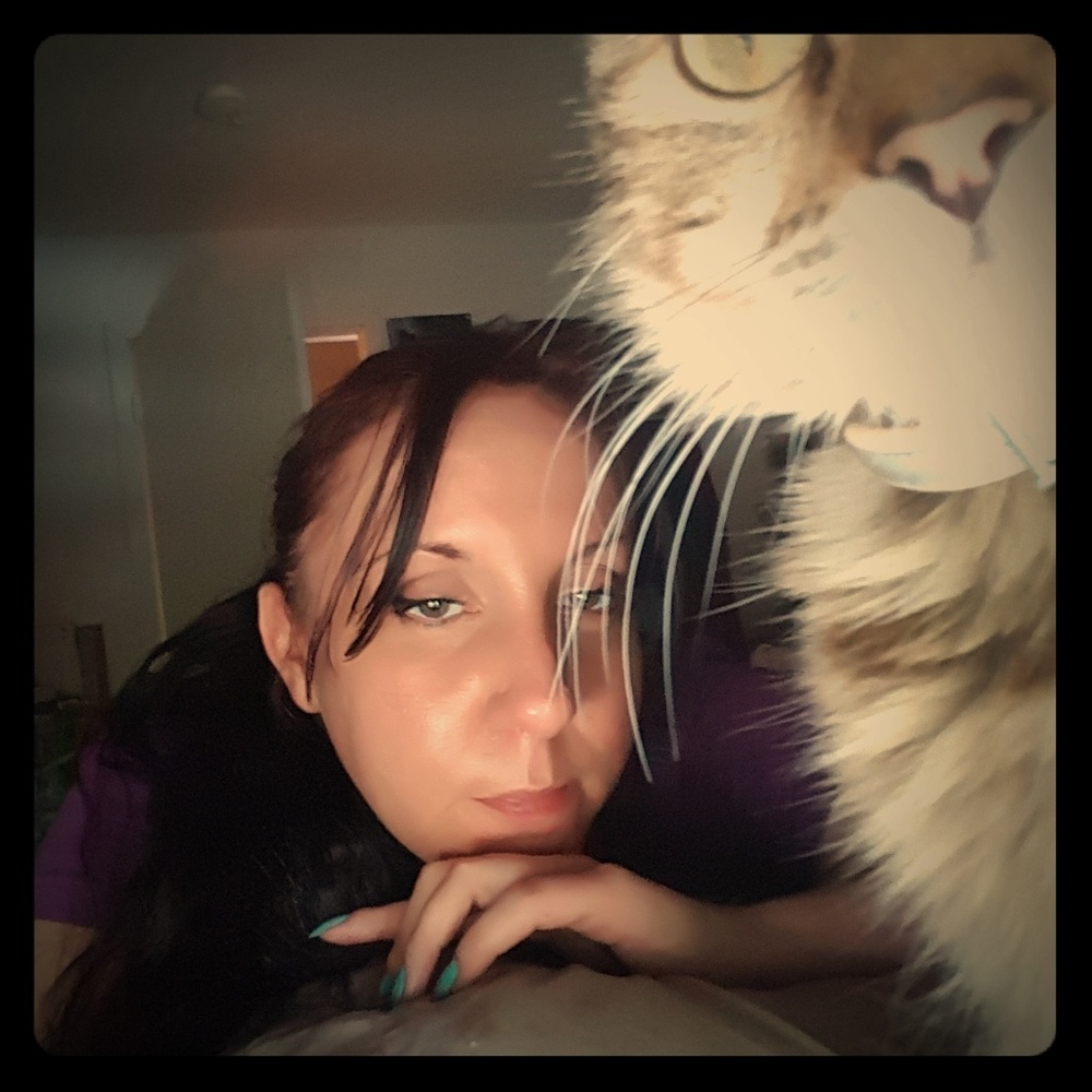 Meet your Posher, Leslie